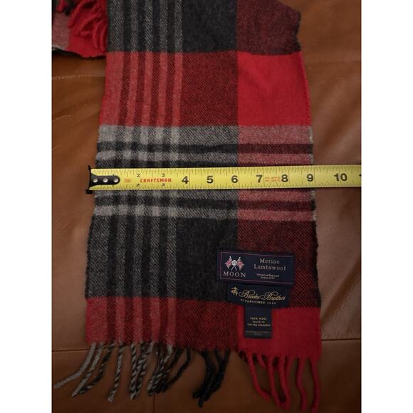 Brooks Brothers Tartan Merino Wool Red Grey Scarf Moon - Picture 3 of 5